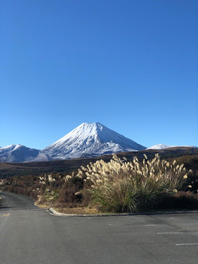 Bed and Breakfast Tongariro Adventures Kuratau Екстер'єр фото